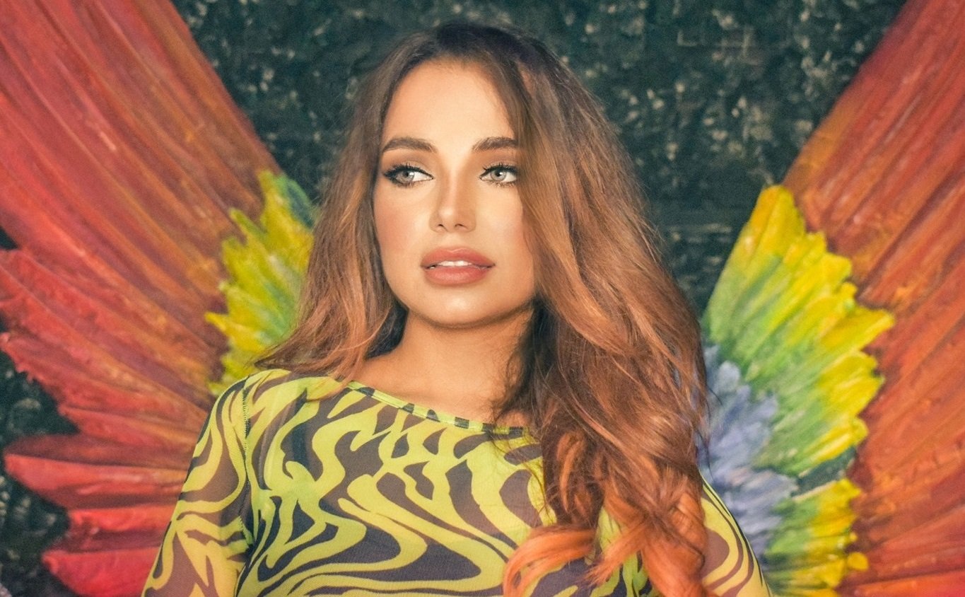 الفنانة اللبنانية جنى في لقاء عبر خبر عاجل TV أول فنانة عربية تقدم حفل مباشر عبر تطبيق تيك توك - صورة مميزة صورة مميزة: الفنانة اللبنانية جنى في لقاء عبر خبر عاجل TV أول فنانة عربية تقدم حفل مباشر عبر تطبيق تيك توك