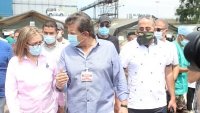 صورة توضيحية - المخرج بلال زيبارة والنجم العربي وليد توفيق يزورون المستشفى الميداني العسكري للتعبير عن شكرهم للمغرب العربي وللطاقم الطبي والدبلوماسي