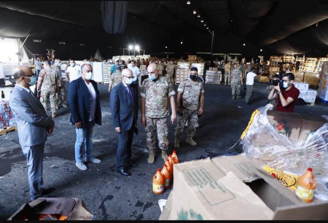 سفير المملكة المغربية محمد كرين يقوم بجولة تفقدية على تسليم المساعدات التي ارسلتها المملكة الى لبنان في البيال - صورة مميزة صورة مميزة: سفير المملكة المغربية محمد كرين يقوم بجولة تفقدية على تسليم المساعدات التي ارسلتها المملكة الى لبنان في البيال