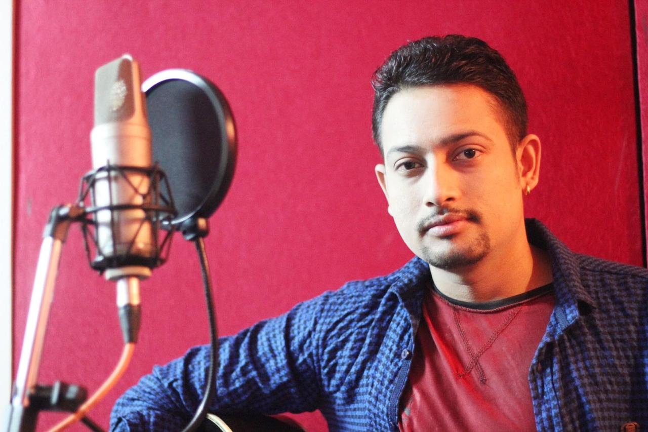 صورة مميزة: Raju Dangal The Nepali pop star winning millions of Nepalese heas