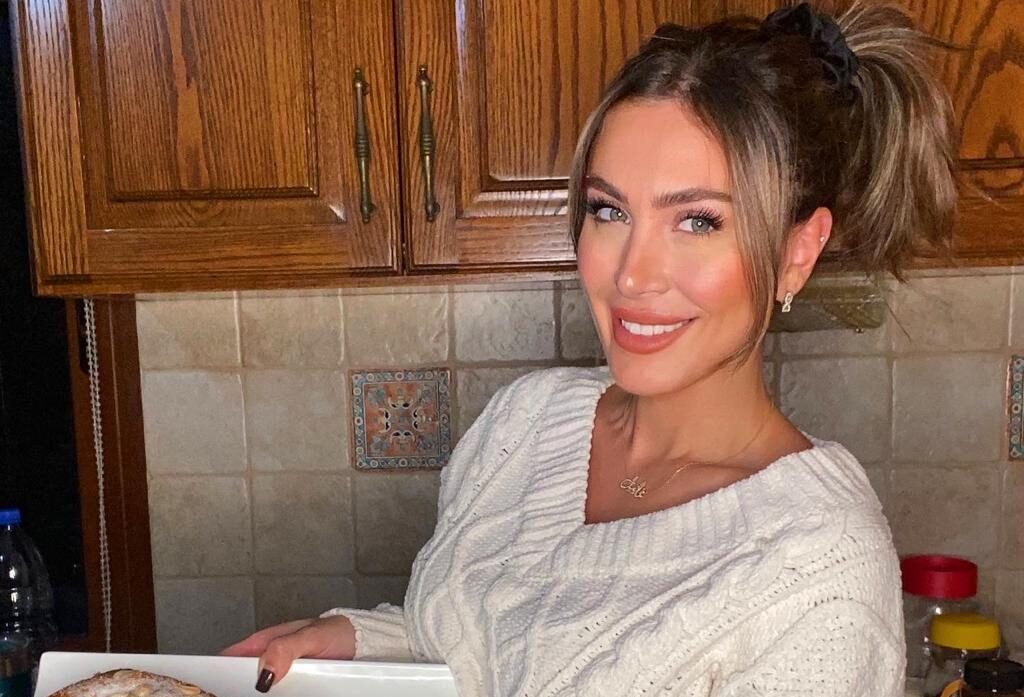 اخصائية التغذية غاييل مجبّر تقدم مجموعة من النصائح للحفاظ على الوزن في فترة الأعياد - صورة مميزة صورة مميزة: اخصائية التغذية غاييل مجبّر تقدم مجموعة من النصائح للحفاظ على الوزن في فترة الأعياد
