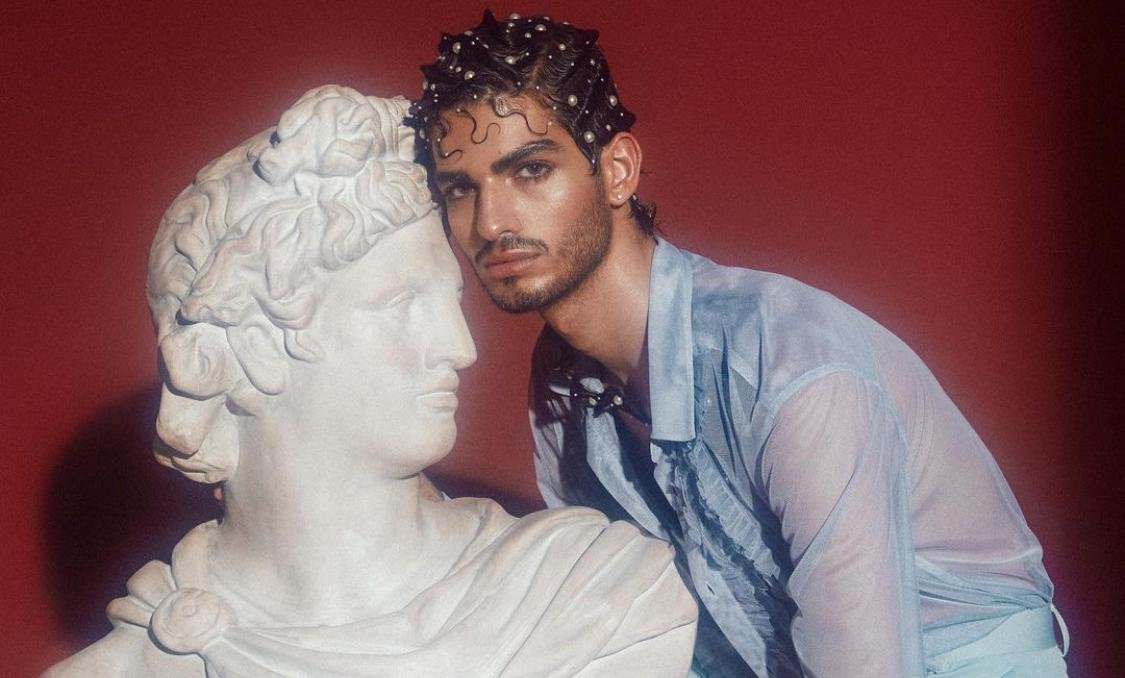 أوسكار Oscar Kraye يحدث بصمة فارقة في عروض الأزياء - صورة مميزة صورة مميزة: أوسكار Oscar Kraye يحدث بصمة فارقة في عروض الأزياء