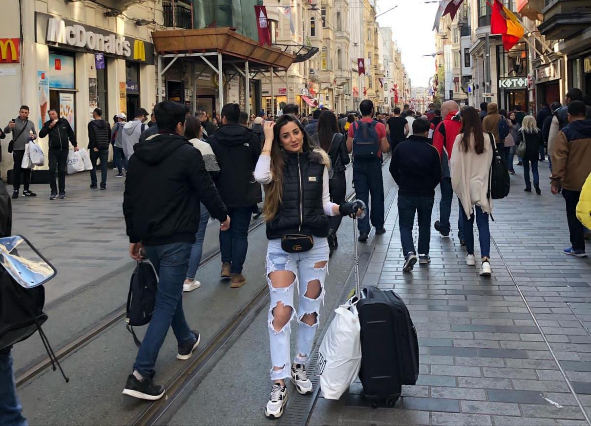 الموديل جوانا مسعد تعشق السفر والمغامرات - صورة مميزة صورة مميزة: الموديل جوانا مسعد تعشق السفر والمغامرات