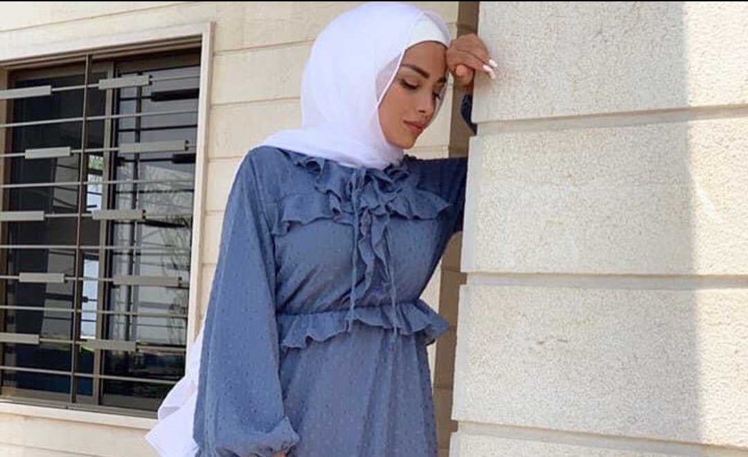 من الأخير الفنانة ألحان حديث الناس في أول ظهور لها - صورة مميزة صورة مميزة: من الأخير الفنانة ألحان حديث الناس في أول ظهور لها