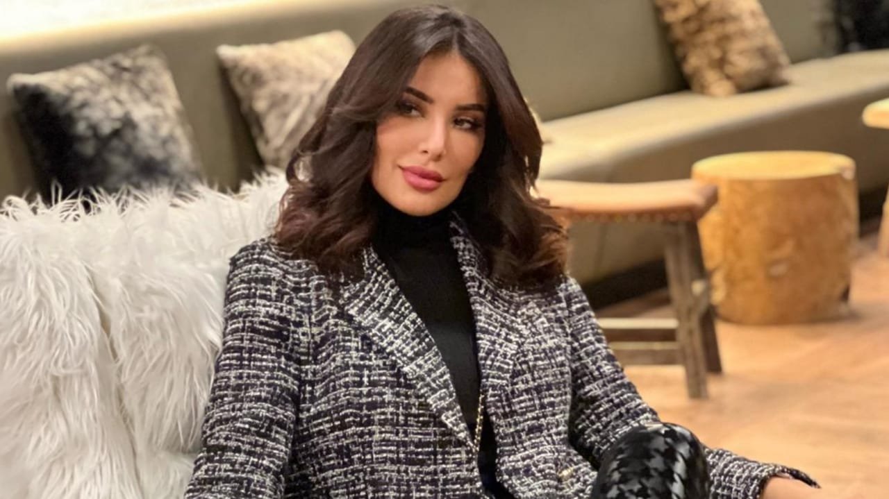 المؤثرة إيناس حراق تتحدث عن النفاق الإلكتروني - صورة مميزة صورة مميزة: المؤثرة إيناس حراق تتحدث عن النفاق الإلكتروني