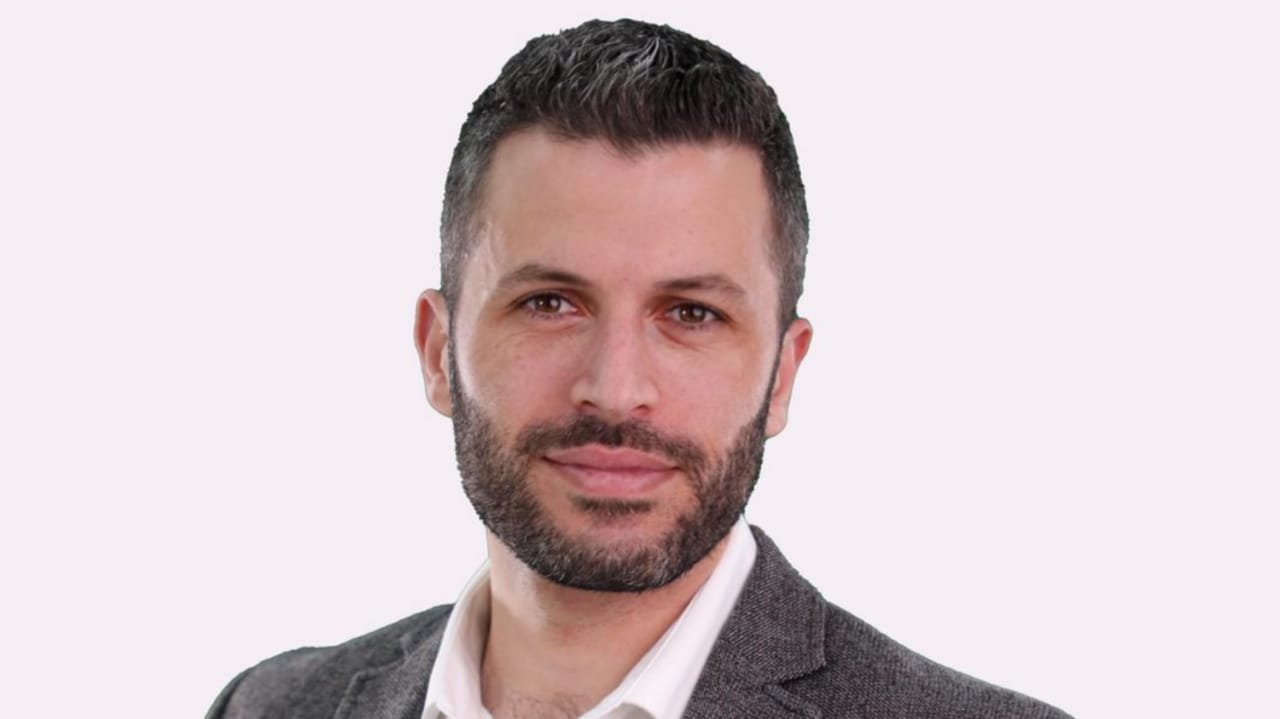 صورة مميزة: تجميل الذقن باستخدام الفيلر مع جورج زيادة