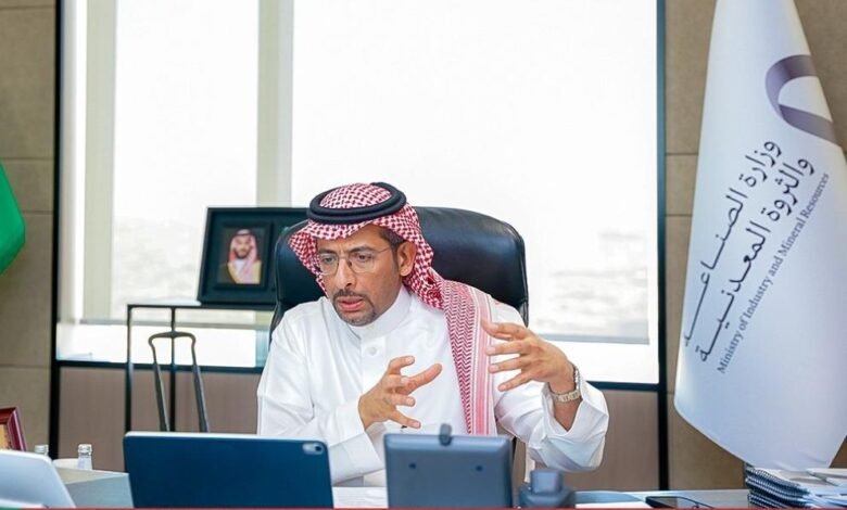 السعودية تستهدف رفع مساهمة الصناعة إلى 230 مليار دولار