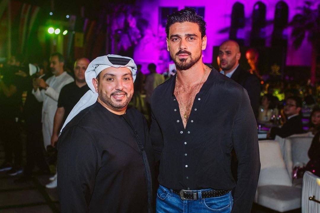 بحفل خيالي… بلازو فيرساتشي دبي يحتفل بالذكرى السادسة لتأسيسه - صورة مميزة صورة مميزة: بحفل خيالي… بلازو فيرساتشي دبي يحتفل بالذكرى السادسة لتأسيسه