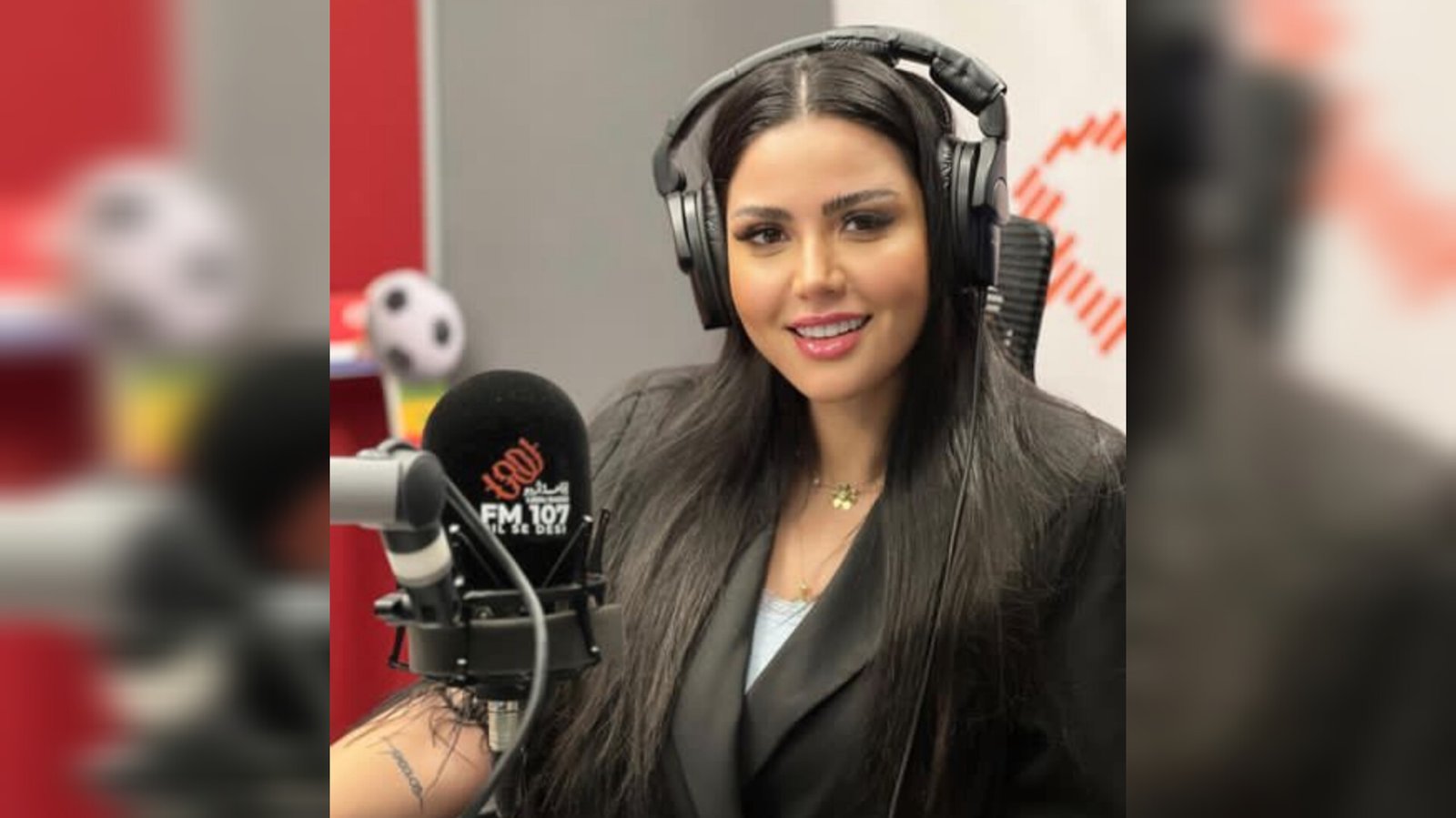 اختيار ستاريه رئيسي كقائدة مشجعي المنتخب الايراني في كأس عالم قطر ٢٠٢٢ - صورة مميزة صورة مميزة: اختيار ستاريه رئيسي كقائدة مشجعي المنتخب الايراني في كأس عالم قطر ٢٠٢٢