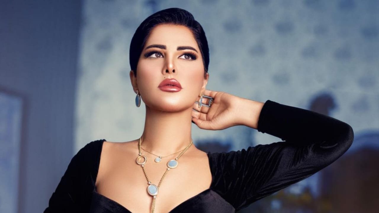 شمس الكويتية تهاجم أحد منتحلي شخصيتها على فيسبوك - صورة مميزة صورة مميزة: شمس الكويتية تهاجم أحد منتحلي شخصيتها على فيسبوك