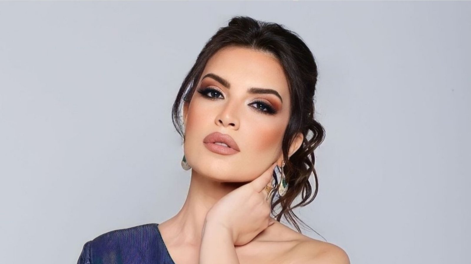 صورة مميزة: إيقاع مجنون للفنانة ميرا مخايل تتصدر الترند على تيك توك