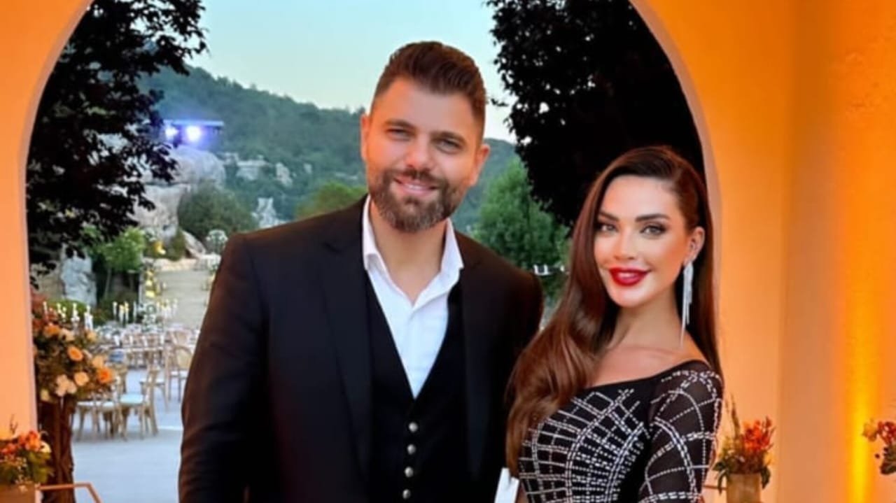 ة تجمع داليدا خليل رفقة ميشال قزي و الجمهور يعلق هل عادت العلاقة بينهما؟ - صورة مميزة صورة مميزة: ة تجمع داليدا خليل رفقة ميشال قزي و الجمهور يعلق هل عادت العلاقة بينهما؟