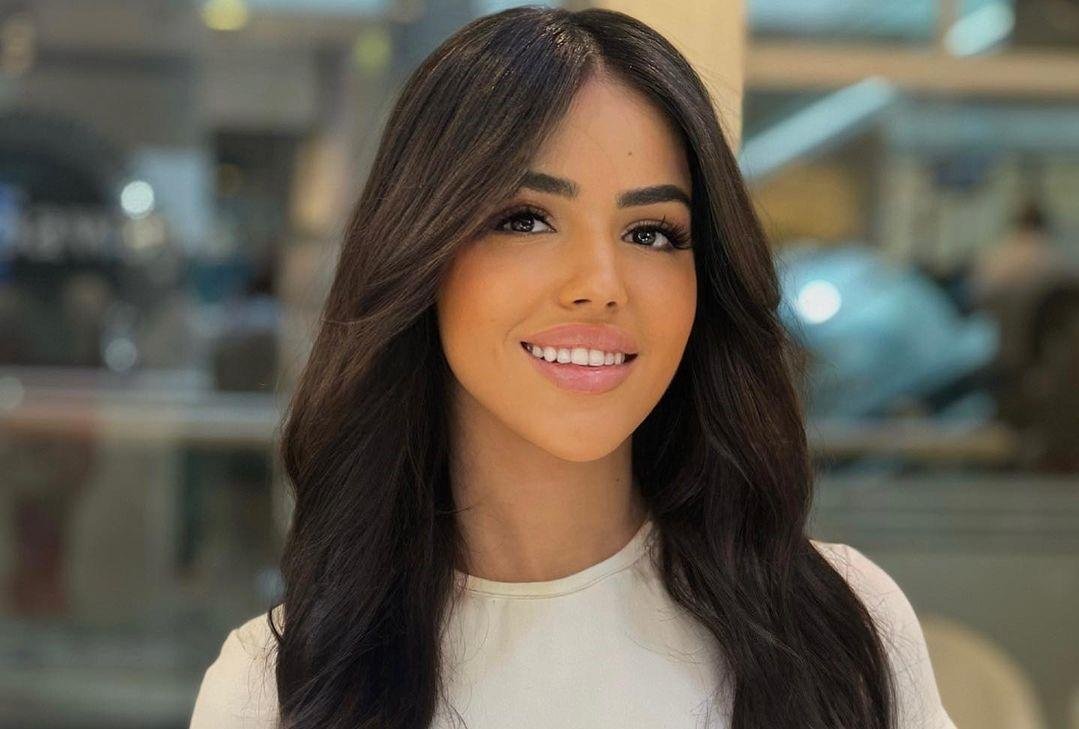 صورة مميزة: نجمة ذا فويس كيدز تدخل القفص الذهبي