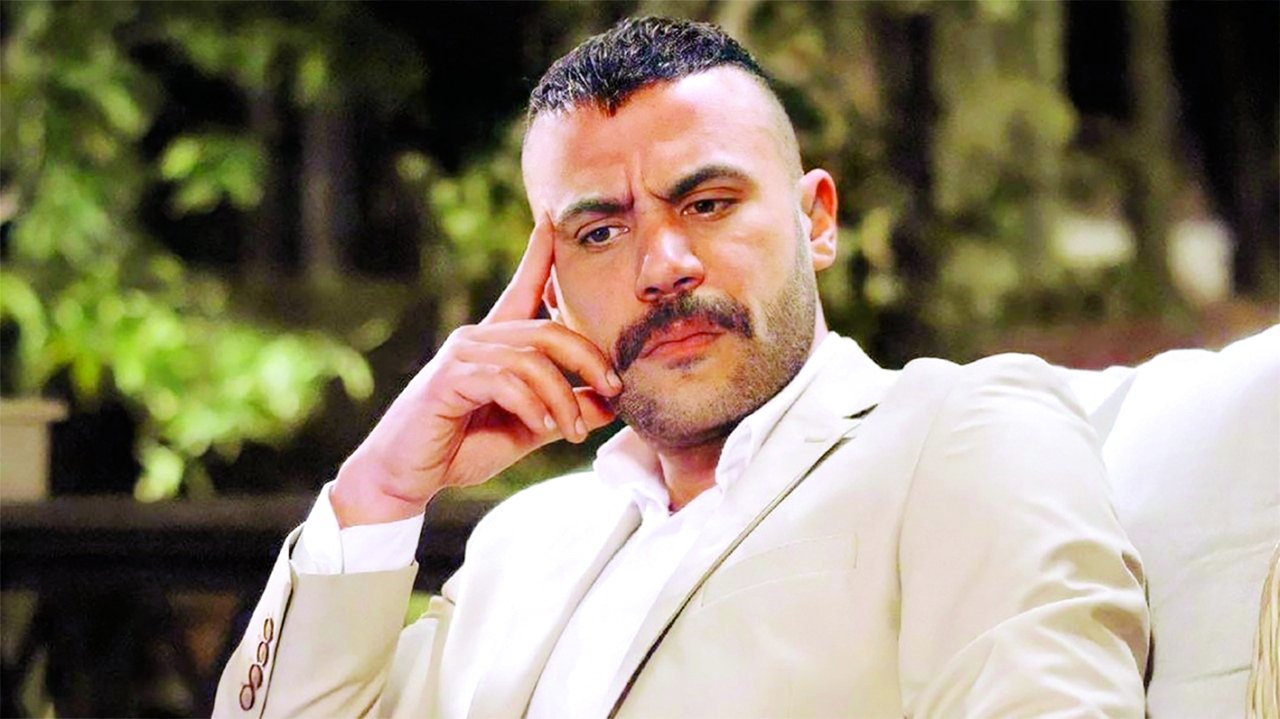 مفاجأة جديدة من محمد إمام والجمهور يتفاعل - صورة مميزة صورة مميزة: مفاجأة جديدة من محمد إمام والجمهور يتفاعل