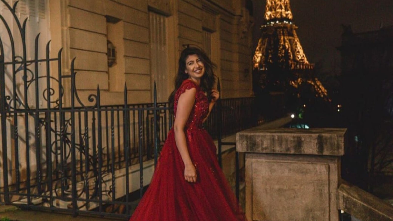 دار زينة حلبي للأزياء يقدم خدمة الأونلاين للعملاء في كافة أنحاء العالم - صورة مميزة صورة مميزة: دار زينة حلبي للأزياء يقدم خدمة الأونلاين للعملاء في كافة أنحاء العالم