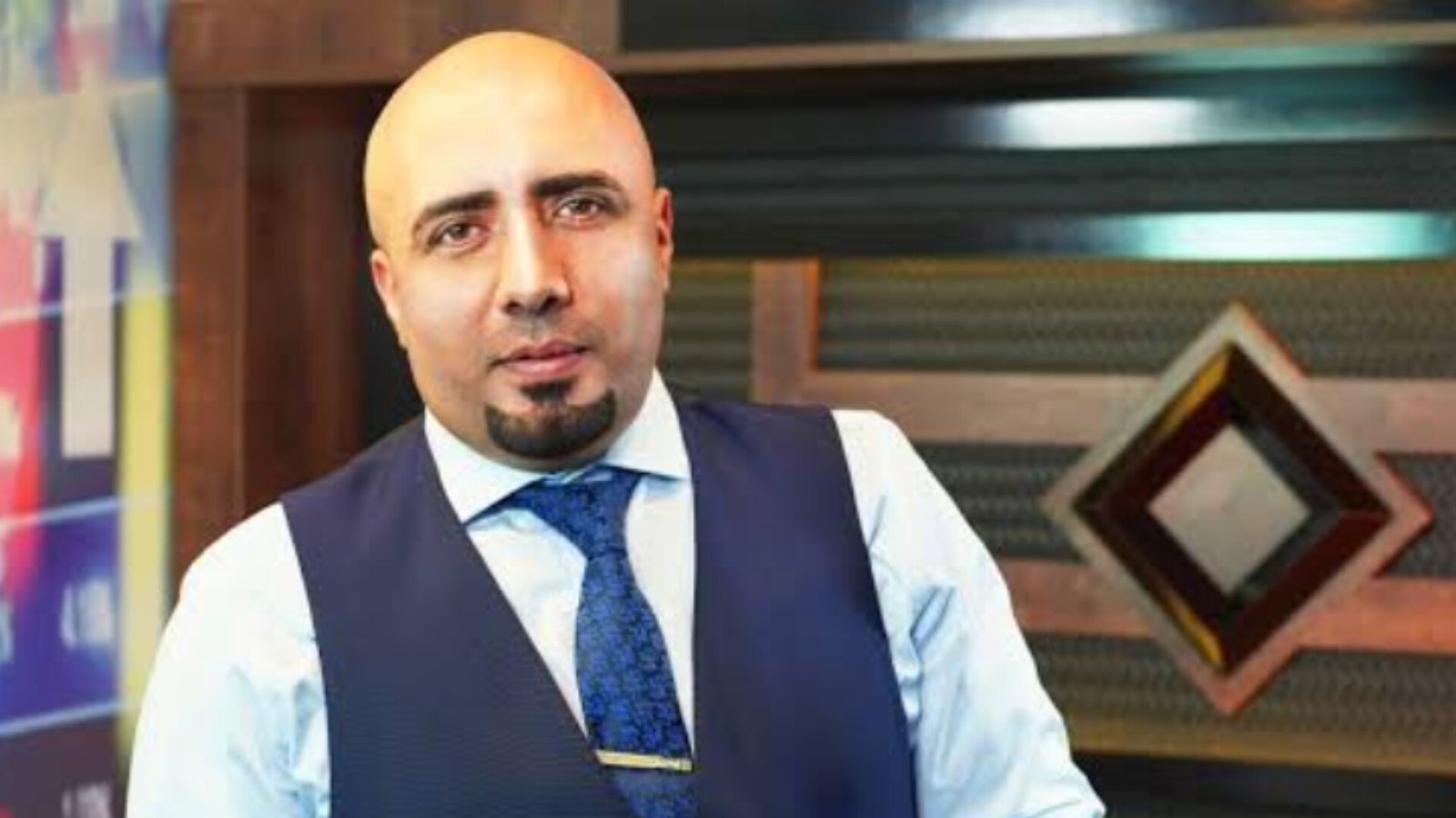 مدينة إسطنبول تشهد إفتتاح ضخم لبنك الخليج الرقمي العربي ( G C B ) الاول في العالم - صورة مميزة صورة مميزة: مدينة إسطنبول تشهد إفتتاح ضخم لبنك الخليج الرقمي العربي ( G C B ) الاول في العالم