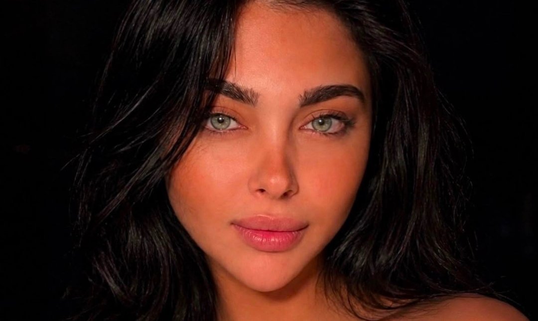 الإعلامية مريم سبليني تواصل ترسيخ حضورها الإعلامي والرقمي بثقة وتألق - صورة مميزة صورة مميزة: الإعلامية مريم سبليني تواصل ترسيخ حضورها الإعلامي والرقمي بثقة وتألق