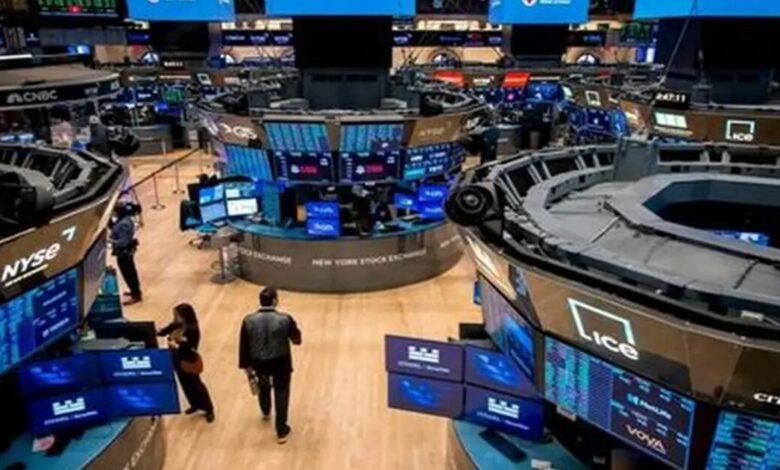النفط والدولار في مرمى تأثير الفائدة ومخاطر مضيق هرمز