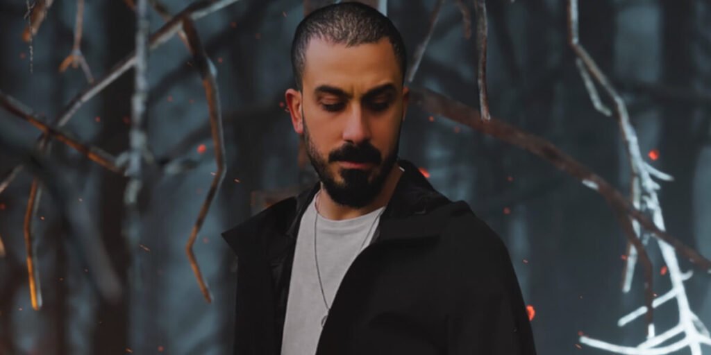 أحمد العقاد يطلق أغنيته الجديدة عم بتنفسك