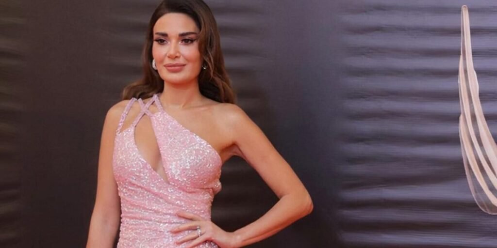 النجمة سيرين عبد النور تشارك في إحياء سهرة رأس السنة في بلازو فيرساتشي دبي
