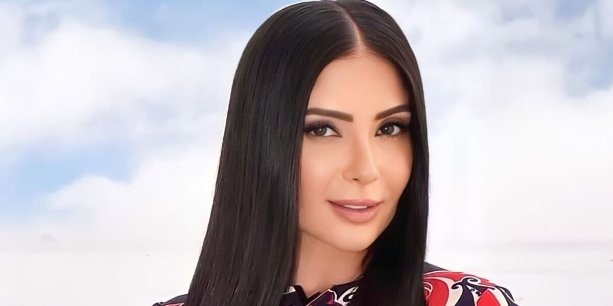 تفاعل منى زكي مع تصريحات ابنة الفنانة شويكار - صورة مميزة تفاعل منى زكي مع تصريحات ابنة الفنانة شويكار