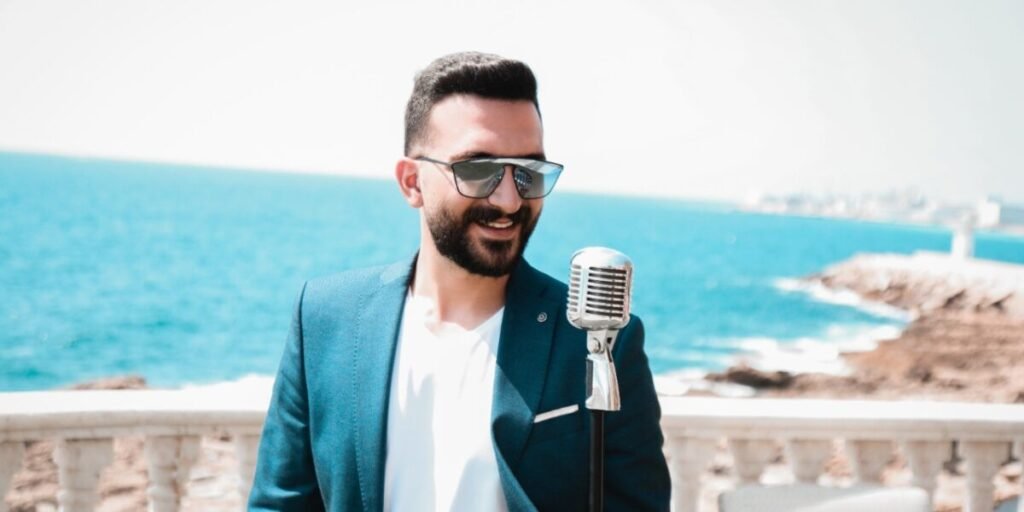 شادي بعقليني يسحر المتابعين بـ آه يا ليل!