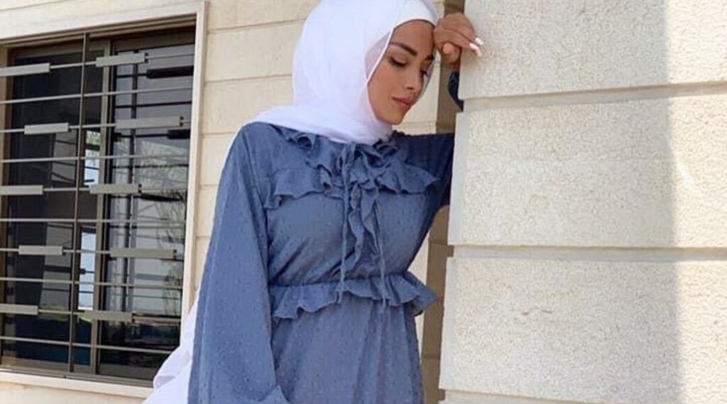 من الأخير الفنانة ألحان حديث الناس في أول ظهور لها