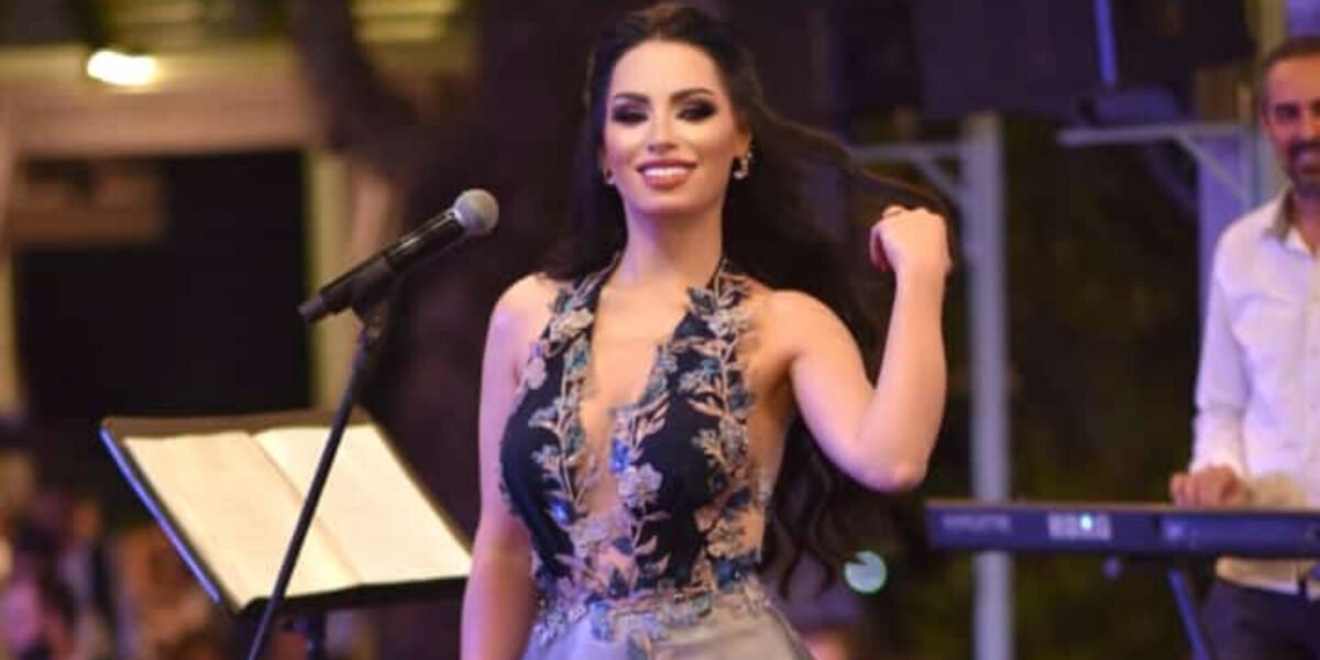 أريج تناري تشعل الأجواء في مدينة اهدن