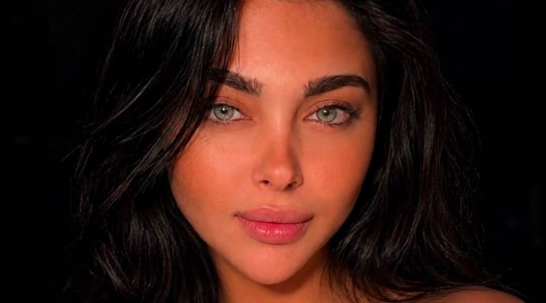 الإعلامية مريم سبليني تواصل ترسيخ حضورها الإعلامي والرقمي بثقة وتألق - صورة مميزة صورة مميزة: الإعلامية مريم سبليني تواصل ترسيخ حضورها الإعلامي والرقمي بثقة وتألق
