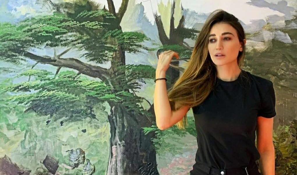 الفنانة التشكيلية ليال خولي الأرزة بالنسبة لي قصة كبيرة! - صورة مميزة صورة مميزة: الفنانة التشكيلية ليال خولي الأرزة بالنسبة لي قصة كبيرة!