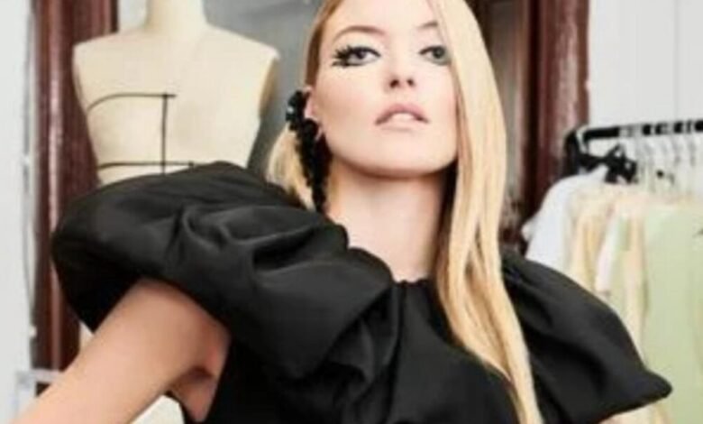 مجموعة Christian Siriano ما قبل خريف 2021
