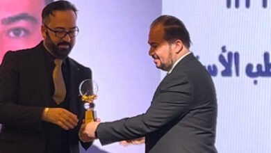 من هو سيف الشاكر؟